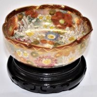 Hand painted Japanese Satsuma dish with character mark to base - gilt floral decoration - Sold for $75 - 2019