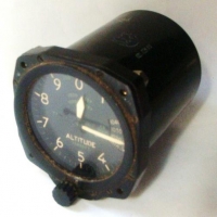 Lot 390 - Vintage WW2 Australian Altimeter - Sold for $50