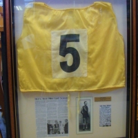 Large presentation framed Leo Hicks bib - Winner of the 1948 Grampian Stakes (Stawell 2 Miles) - approx 86x66cm - Sold for $37 - 2017