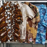 4 x Vintage MEN'S Hawaiian Shirts - all bright Colourful Screen printed Flora & Fauna Designs - all original Labels, Larger sizes - Sold for $50 - 2017