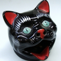Vintage Australian Pottery - Wembley Ware - 'Black Cat' ashtray - Sold for $31 - 2017