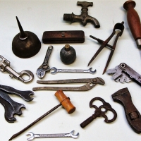Tray of small tools including brass level for a ruler, pair of miniature Fairfax Australiamulti grips, plumb bob etc - Sold for $56 - 2017