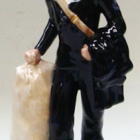 2004 LEdit of 2500  Royal Doulton - Classic Sailor - character  Figurine HN 4632 - Sold for $112 - 2017