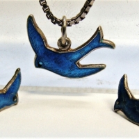 Group silver lot - Enamel bluebird pendant on silver box chain & pair bluebird stud earrings - Sold for $50 - 2017