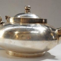 1930s Robur Challenge EPNS Perfect Tea Pot - Sold for $87 - 2017