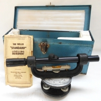 Vintage Australian made Standard leveling instrument in original steel box - Sold for $27 - 2017