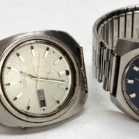 2 x Vintage Men's 1970's SEIKO Automatic Watches - Blue face & 5 Actus - Sold for $62 - 2017