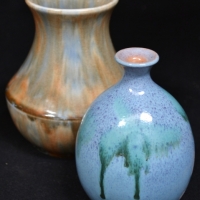 2 x AUSTRALIAN Pottery vases - Eric Juckert w Blue & green glaze + Fowler Ware w Blue & motlled Rust colours - 12 & 13cm H each - Sold for $31 - 2017