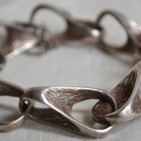 Contemporary silver chunky bracelet - 389 grms - Sold for $50 - 2017