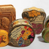 Group of Powder tins including Art Deco, Ashes of Roses Poudre De Riz, etc - Sold for $50 - 2018