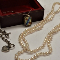 3 x pces Jewellery - long strand pearls, silver floral enamel pendant on chain & silver bracelet with heart - Sold for $27 - 2018