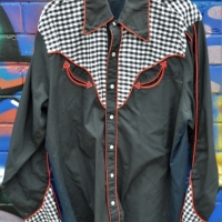 Vintage Men's SERONA VALLEY RANCHWEAR made in Mordialloc Pearl Snap WESTERN SHIRT - Black w Red Piping & B&W Check print to top, original label, large - Sold for $25 - 2018