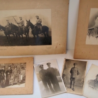 Group of WW1 and earlier Australian military photographs including Mounted soldiers with berets and Sam Browne belts - Sold for $37 - 2018