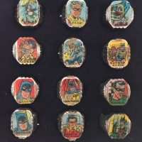 Set of 12 1960s Vari Vue BATMAN flicker rings - Sold for $87 - 2018