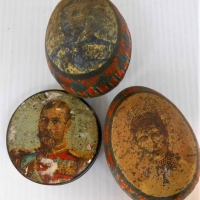 3 Novelty tins Sample tin and two miniature eggs all featuring King Edward VII or  Queen Alexandra - Sold for $25 - 2018