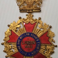 Vintage Gilded & Enameled Medallion for LONDON 1933 Building & Modern Homes Exhibition - no marks sighted - Sold for $25 - 2018