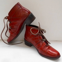 Pair of Brazilian Leather ladies shoes size 39 - Sold for $37 - 2018
