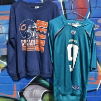 2 x Pieces NFL American Gridiron Apparel - Made in USA 1988's Chicago Bears Windcheater + JACKSONVILLE Jaguars Number 9 Garrard Jersey - Sold for $25 - 2018