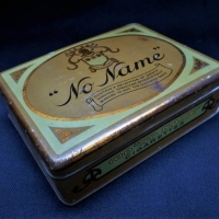 1920s 'No Name' Tobacco tin, Elsum & Bogart , Melbourne - Made in Netherlands - Sold for $37 - 2018