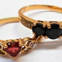 2 x Ladies 9ct gold dress rings incl 3 claw set dark blue sapphires and red heart shaped - Sold for $124 - 2018