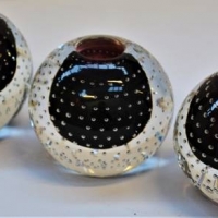 Set of 3 Italian art glass candleholders with controlled bubbles - Sold for $31 - 2018