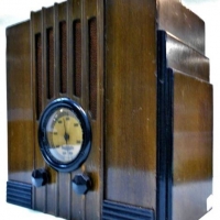 1934 AWA Radiolette 27 valve Empire state radio in wooden Art deco case - Sold for $273 - 2018