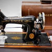 2 x vintage Singer sewing machines in domed wooden cases - Sold for $56 - 2018