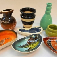 Small group lot c1950's souvenir and other Australian pottery incl Studio Anna, Charles Wilton, etc - Sold for $43 - 2018