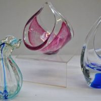 3 x Vintage Art glass vases in blue and pink - Sold for $27 - 2018