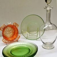 Group lot - Vintage Glass - 5 x Green Uranium glass plates, Carnival Glass Bowl, etc - Sold for $43 - 2018