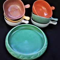 Group of Australian pottery by Guy Boyd - set of Ramekins and Bowl - Sold for $31 - 2018