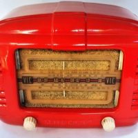 Vintage Red painted Astor Mickey Valve T radio - Sold for $81 - 2018