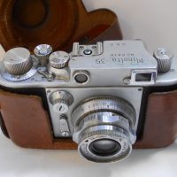 c1940s Minolta 35mm rangefinder camera No 2416 in leather case with Super Rokkor lens - Sold for $137 - 2018
