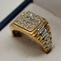 9ct ygold gents ring with 16 small dimonds in square setting - TW35 grms - Sold for $248 - 2018