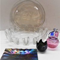 Group lot - Signed & other ART GLASS - Large KUNSTVOLL Bowl, Australian Charger w Acid Etched KANGAROO in Landscape design, small signed & dated 1991  - Sold for $43 - 2018