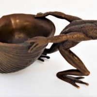 Reproduction bronze 'Frog Pulling a Shell' - 17cm - Sold for $174 - 2018