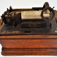 C1910 Edison Standard Phonograph in Oak case, missing horn and box of Edison decks - Sold for $81 - 2018