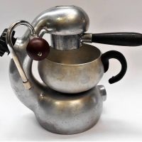 Vintage Atomic style Aluminium & metal stovetop ESPRESSO machine -  missing label from top but complete w Group Handle - Sold for $286 - 2018