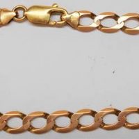 Ladies 9k gold link chain Marked 375 11 g - Sold for $230 - 2019