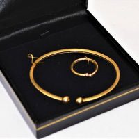 2 pces - K18 ygold open bangle & matching ring - TW 5 7 grms - Sold for $161 - 2019