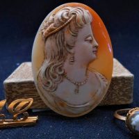 Group lot vintage jewellery - large loose shell Cameo, small rose gold cameo ring & 9ct brooch with initials 'M C' - Sold for $149 - 2019