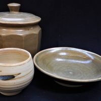 Group of Harold Hughan I Australian pottery incl bowl and lidded jar - Sold for $75 - 2019