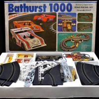 Vintage Boxed Slot car  Bathurst 1000 battery operated Road Racing set - Sold for $43 - 2019