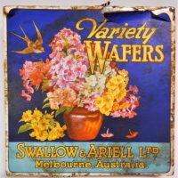 193050s Swallow & Ariel Ltd - Melbourne , Australia 'Variety Wafers'  hinged biscuit tin with paper labels - Sold for $35 - 2019