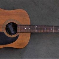 Vintage Samick LW 015 acoustic guitar with acoustic sound hole pickup - Sold for $35 - 2019