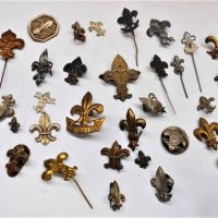 Group lot vintage Boy Scouts Fleur De Lis pins and badges, mostly 192030's incl Swedish, German, Danish, etc - Sold for $68 - 2019