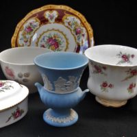 Group lot - vintage pretty china items inc, Wedgwood Blue Jaspar Ware urn with classical scene, Spode heart shaped trinket box, Royal Albert, etc - Sold for $37 - 2019