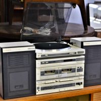 c1980's white Pioneer stereo with turntable twin cassette, graphic equaliser and tuner - Sold for $87 - 2019