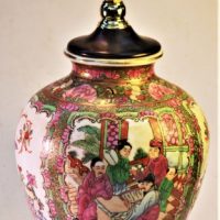 Oriental-china-table-lamp-on-wooden-base-panel-images-of-Courtiers-and-bird-with-butterfly-and-flora-approx-28cm-H-Sold-for-56-2019