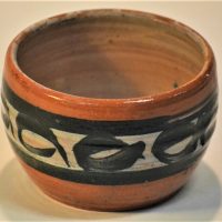 Australian-Studio-Pottery-vintage-Guy-Grey-Smith-916-81-bowl-form-terracotta-clay-body-with-black-on-white-circular-banding-to-girth-and-white-Sold-for-75-2019
